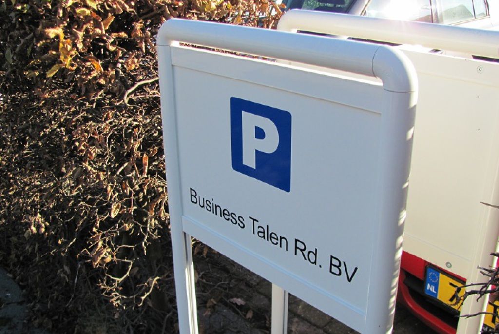 Eigen parkeerterrein